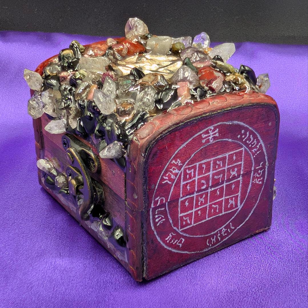 【1点物】 ソロモン王の鍵 護符魔術オルゴンボックス 〜土曜日照応・土星護符〜 訳あり ソロモン王の鍵 : 護符魔術と72人の悪魔召喚術 魔導書 - メルカリ