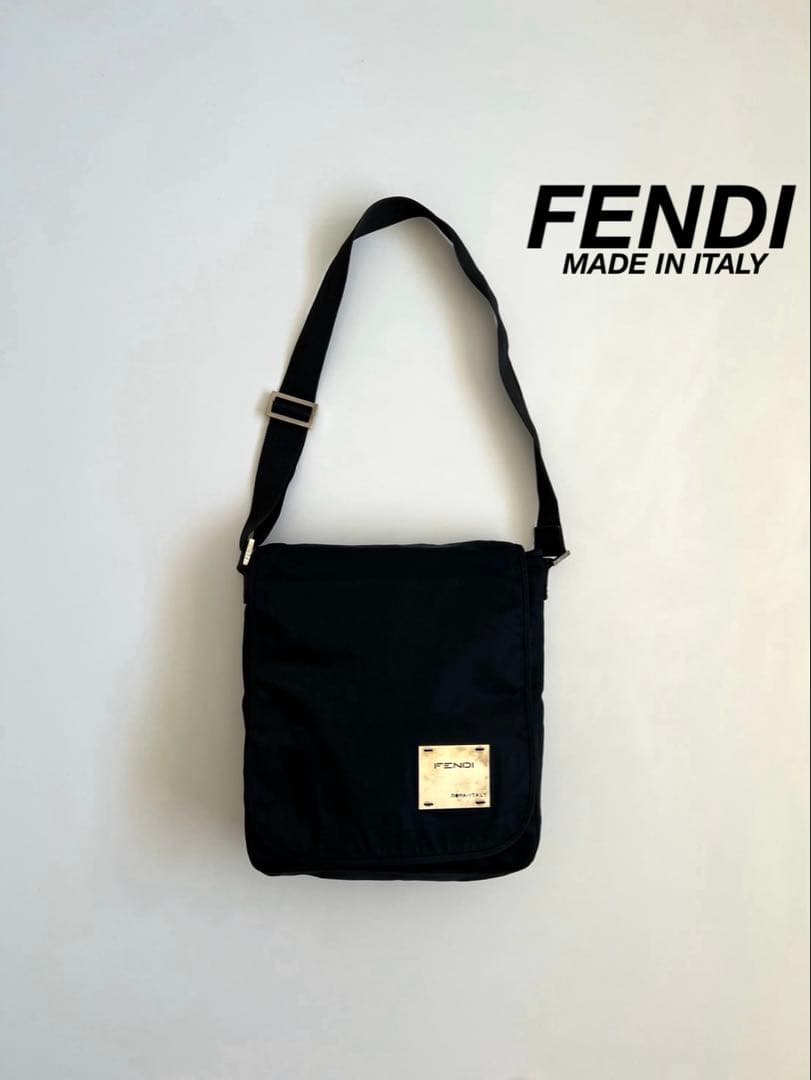 バッグ FENDI LOGO PLATE NYLON SHOULDER BAG FENDI(フェンディ) vintage logo nylon shoulder bag ヴィンテージ