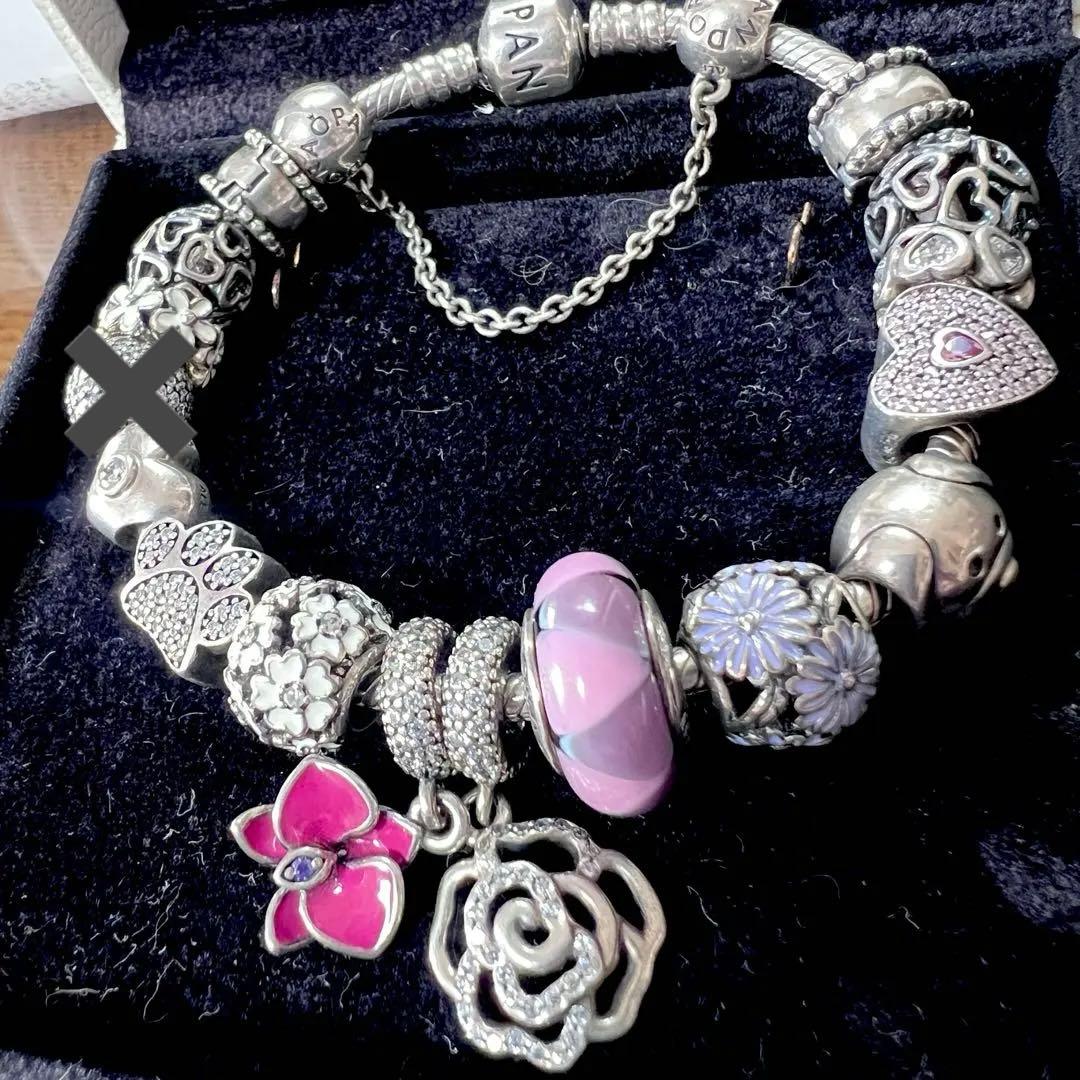 PANDORA シルバーブレスレット チャーム付き - メルカリ