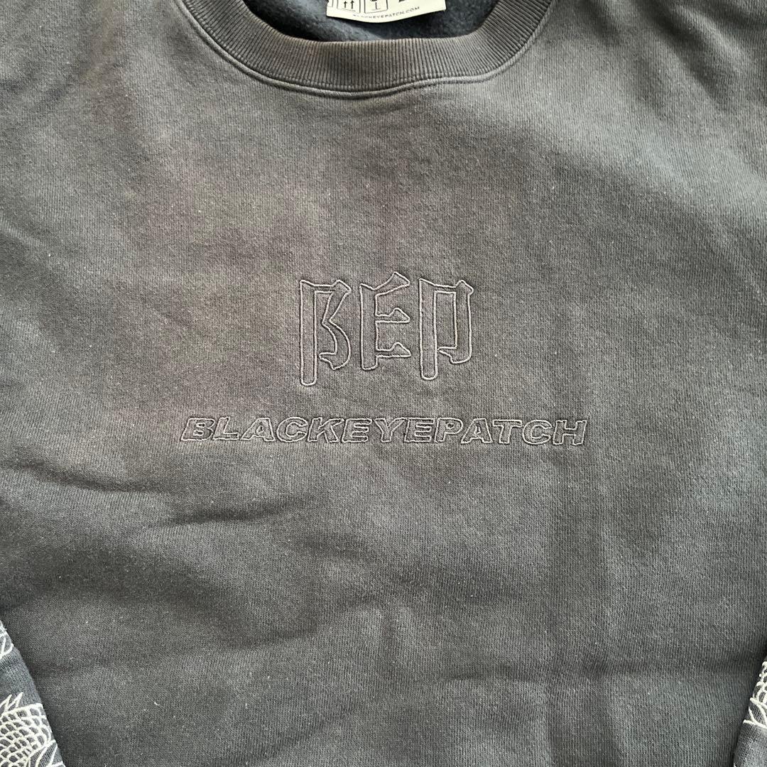 み*み様 希少BLACKEYEPATCH ドラゴン刺繍スウェット