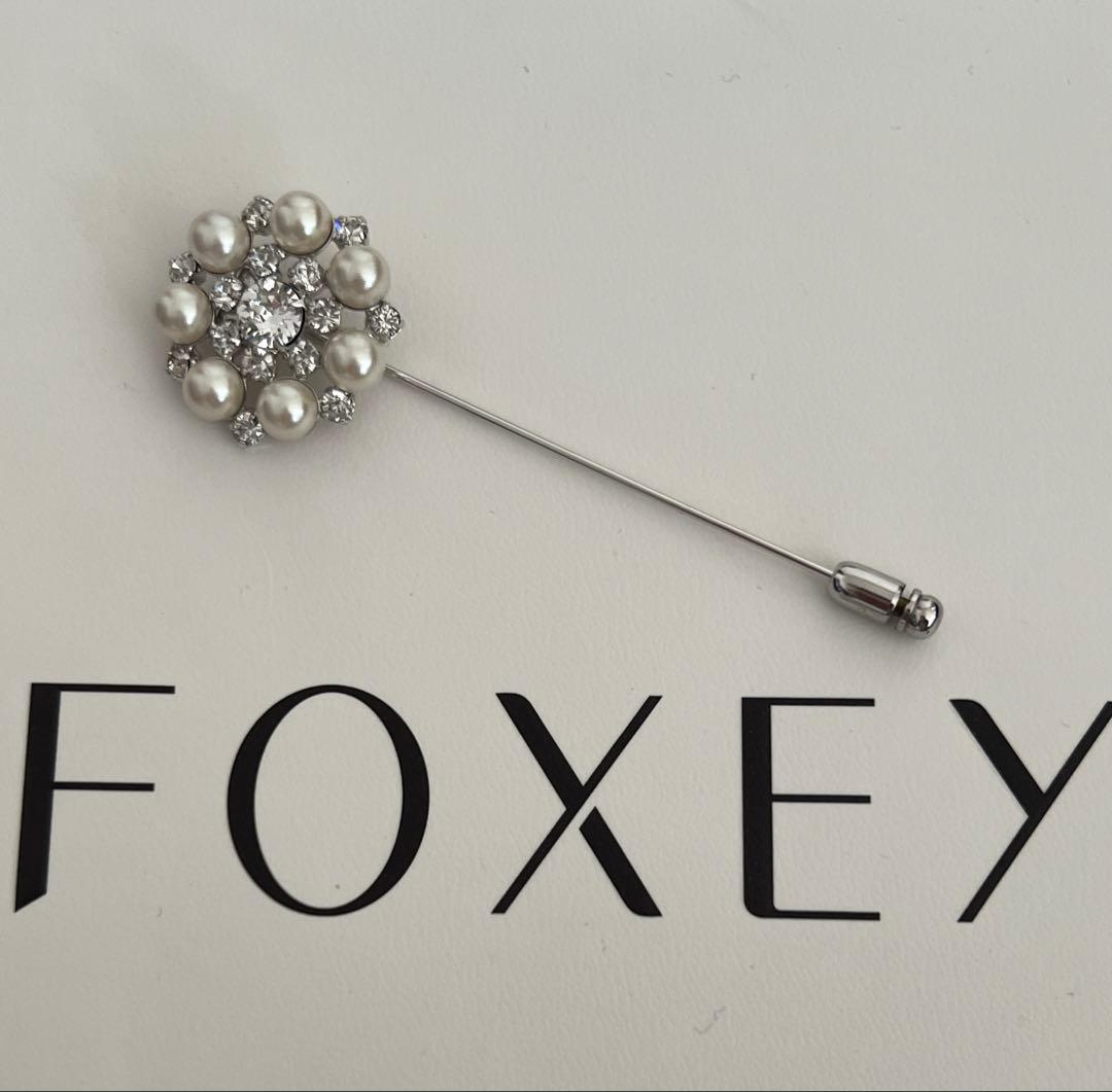 フォクシー⭐︎FOXEY⭐︎パール ラインストーン ピンブローチ