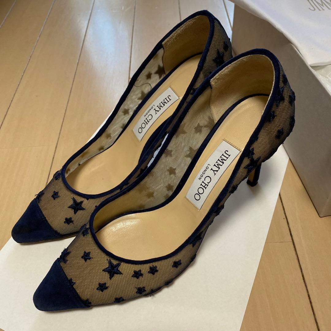 parinka様 専用 ジミーチュウ スタッズ柄パンプス ネイビー - メルカリ