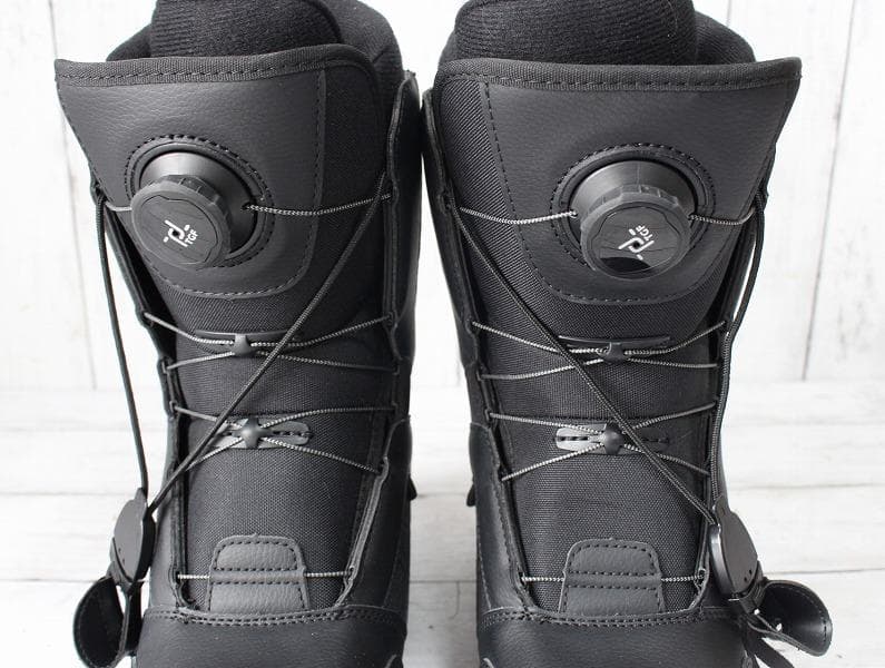 キスマーク KM ジャフィ スノーボードブーツ 23.0cm