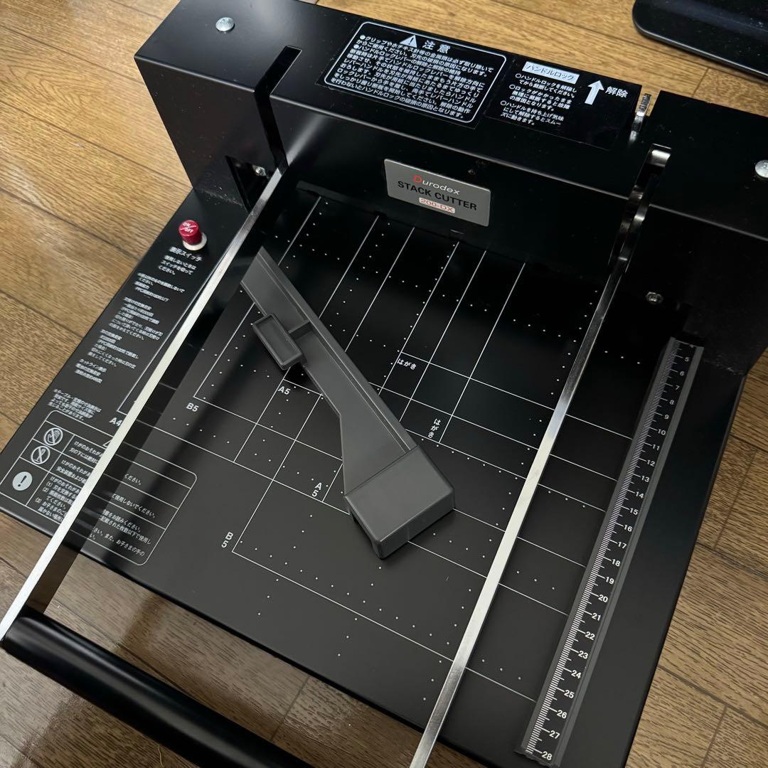 はさみ・カッター Durodex STACK CUTTER 200-DX 極美品 DURODEX 自炊裁断機 STACK CUTTER 200DXカッター Amazon.co.jp