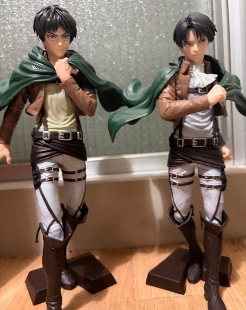 進撃の巨人Grandista リヴァイ エレ・イェーガー 2体セット - メルカリ
