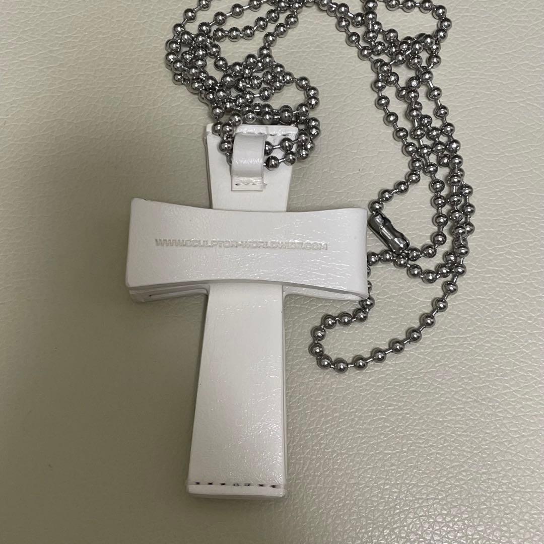 SCULPTOR クロスストラップウォレット 十字架 ネックレス ホワイト