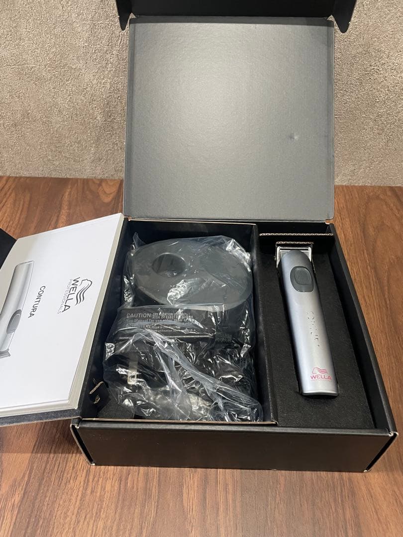 WELLA バリカン シルバー 本体　HS62 バリカン 散髪 ウエラ コントゥラ HS62 コードレス トリマー プロ用