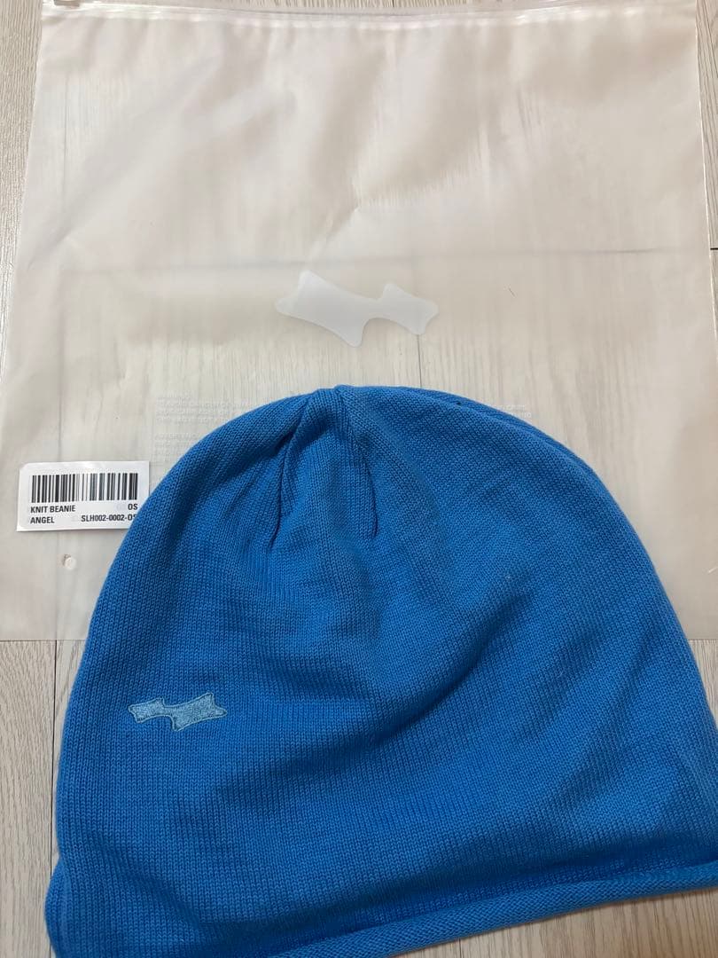 skylrk beanie - メルカリ