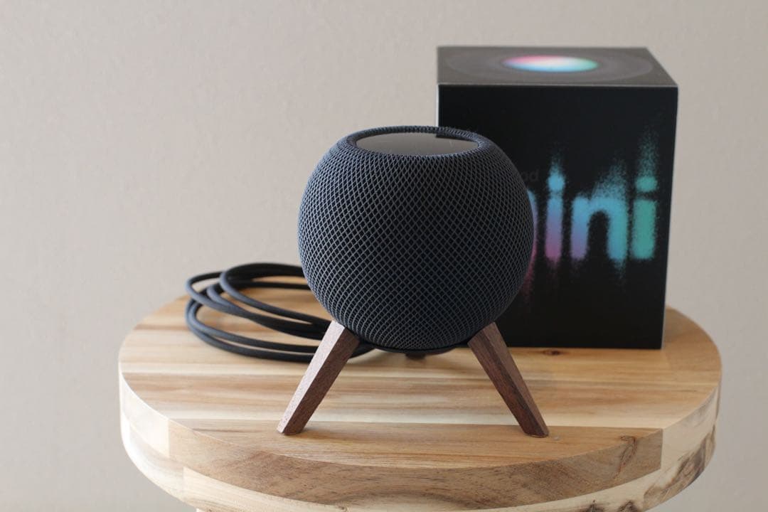 Apple Pod mini ブラック＋木製スタンド付き Counlisha Homepod mini için gerçek ahşap stand (2020 piyasaya