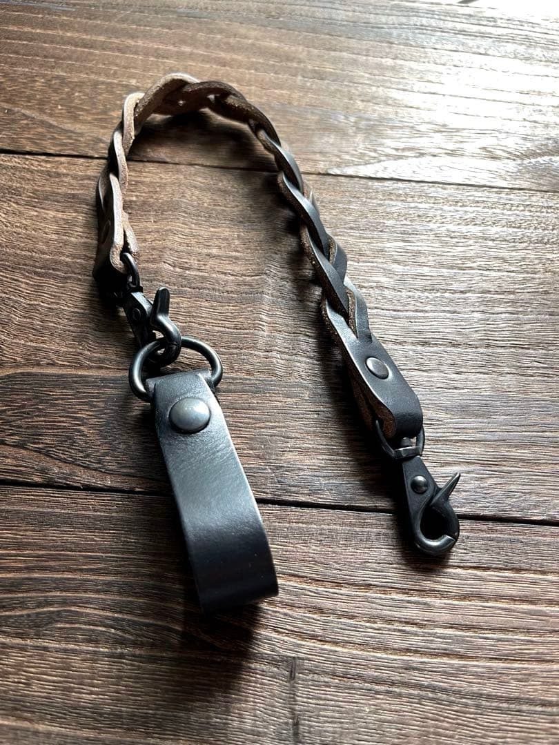 編み込みレザーウォレットコード TYPEB クロムエクセル 黒染 HTC RRL