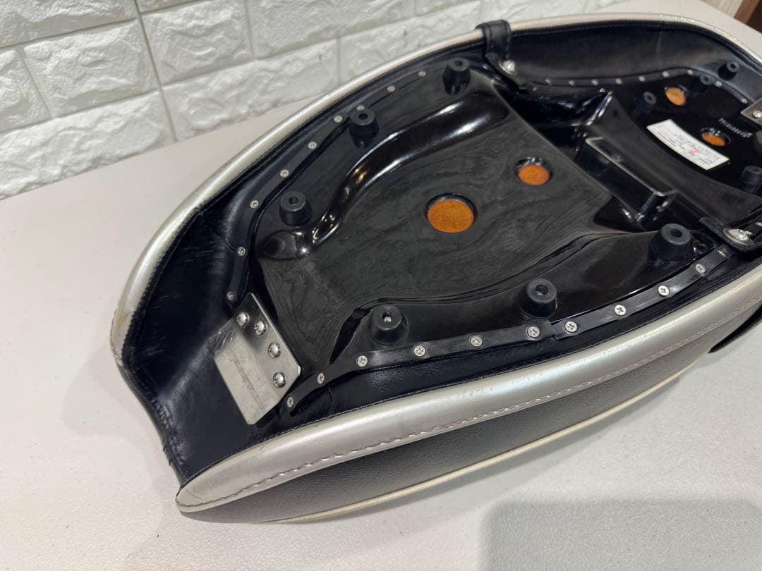 スポーツスター K&H XL ダブルシート ジョッキー 883 04〜 - メルカリ