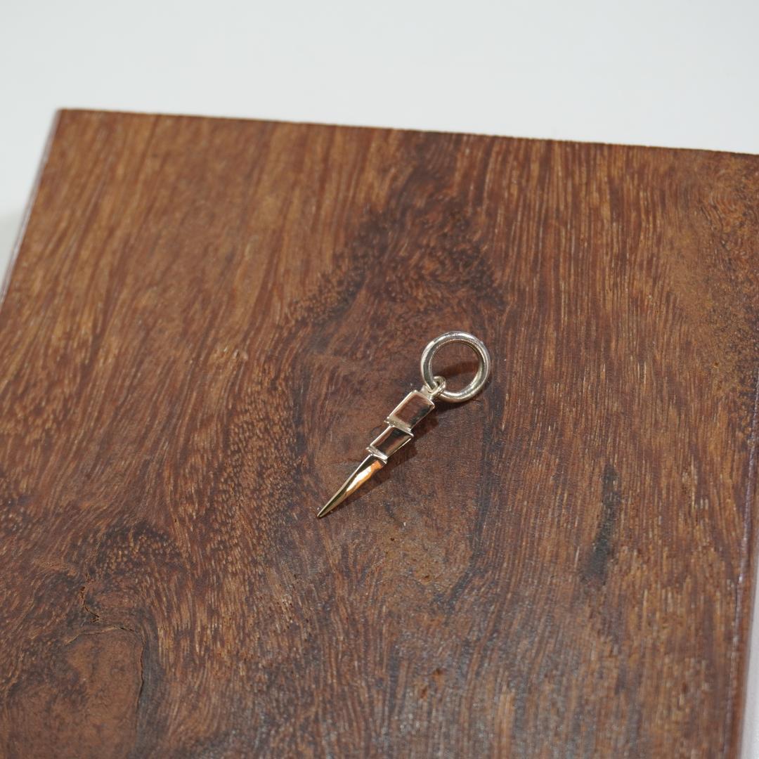 ◇RAOING◇ネックレス トップのみ 閃光 K10 flash - メルカリ