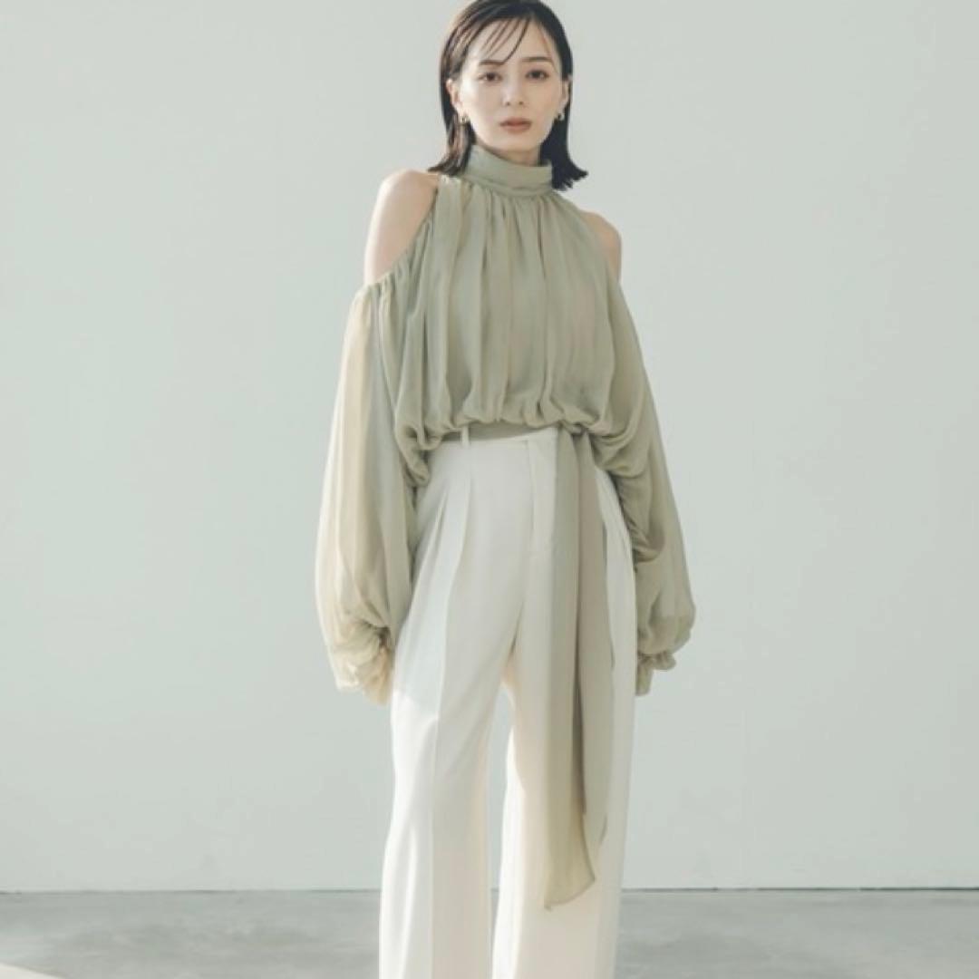 【新品タグ付き】セージグリーン シフォンボリュームブラウス anuans アニュアンス anuans シフォンボリュームブラウス （SAGE GREEN