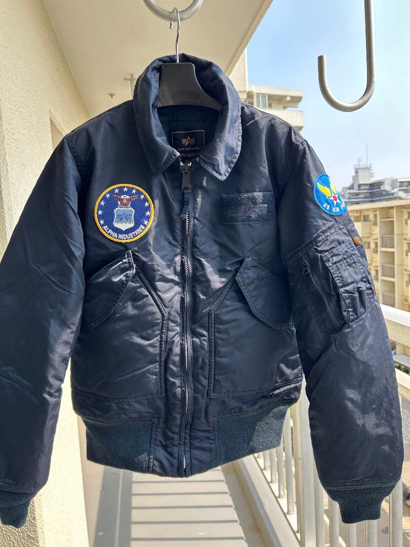 ALPHA INDUSTRIES CWU−45 米空軍ワッペン付ネイビーMサイズ - メルカリ