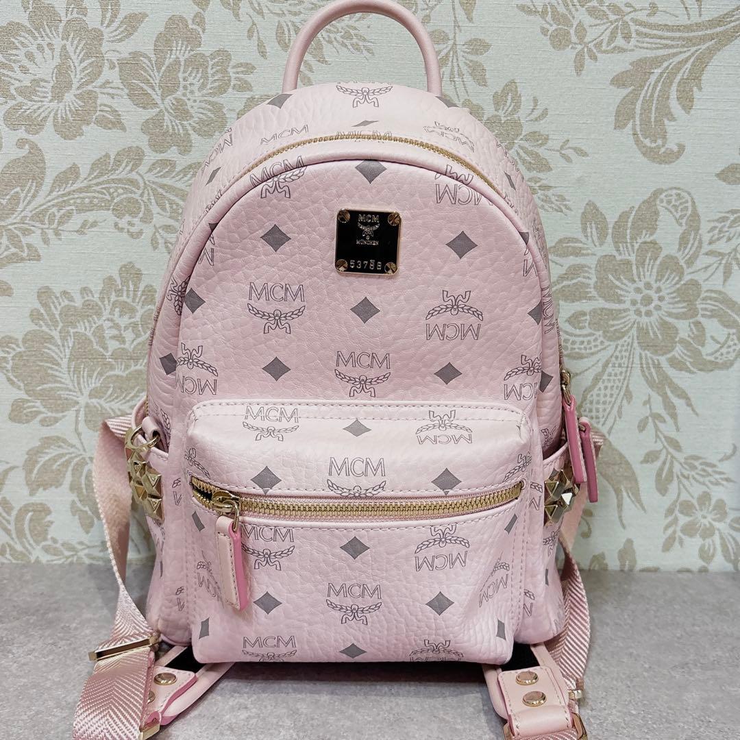 MCM リュック スモールパウダーピンク - メルカリ