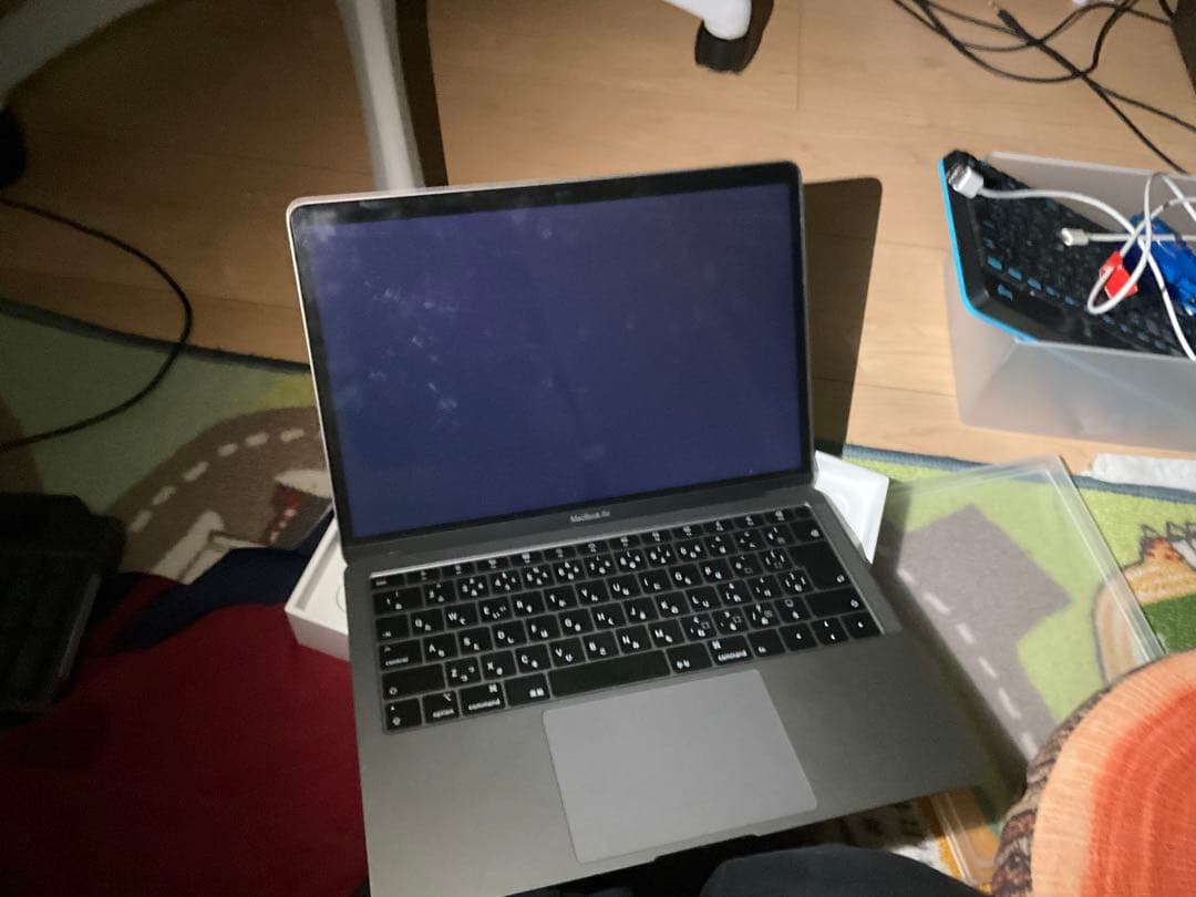 Apple MacBook 2018AIR 画面映らない MacBook Airの画面が真っ暗で何も表示されない - iFixit