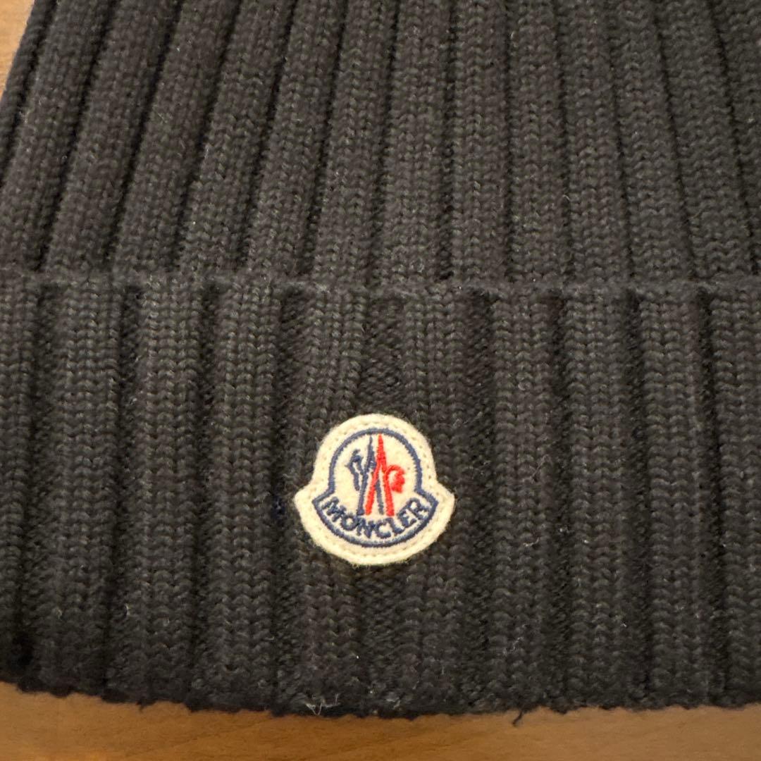値下げしました《美品》MONCLER/黒色/ニット帽/ビーニー