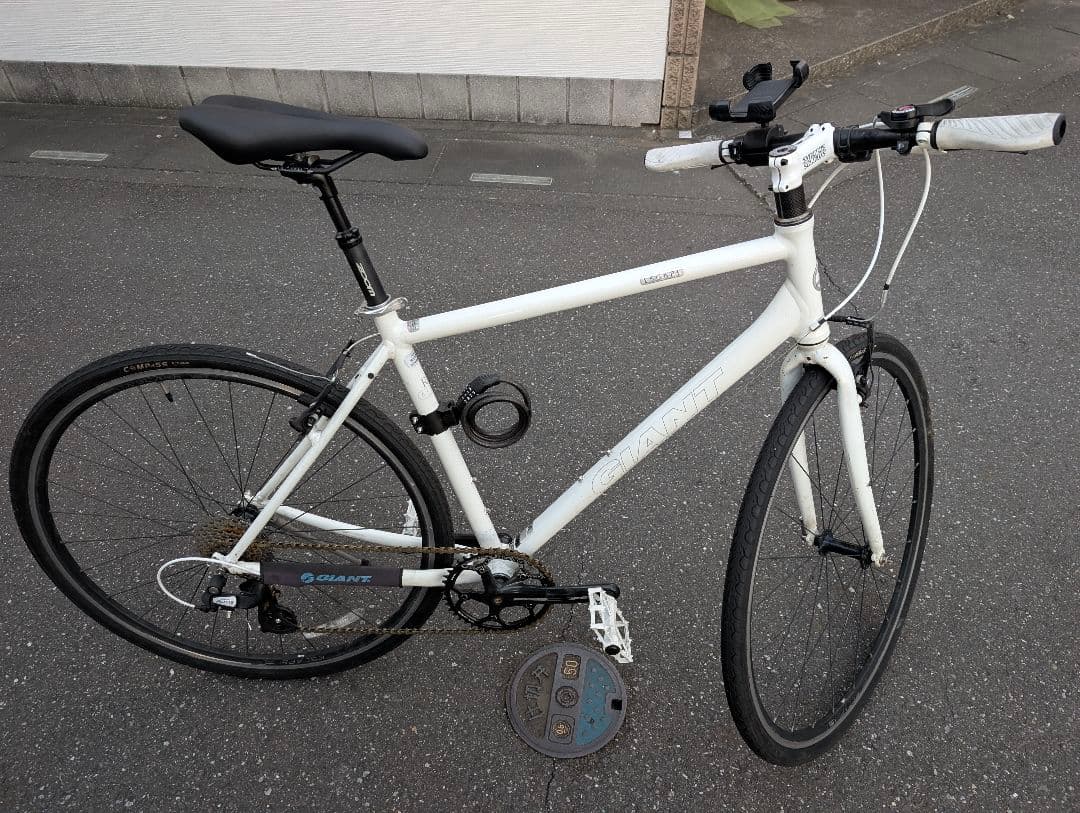GIANT クロスバイク ホワイト 直接取引 - メルカリ