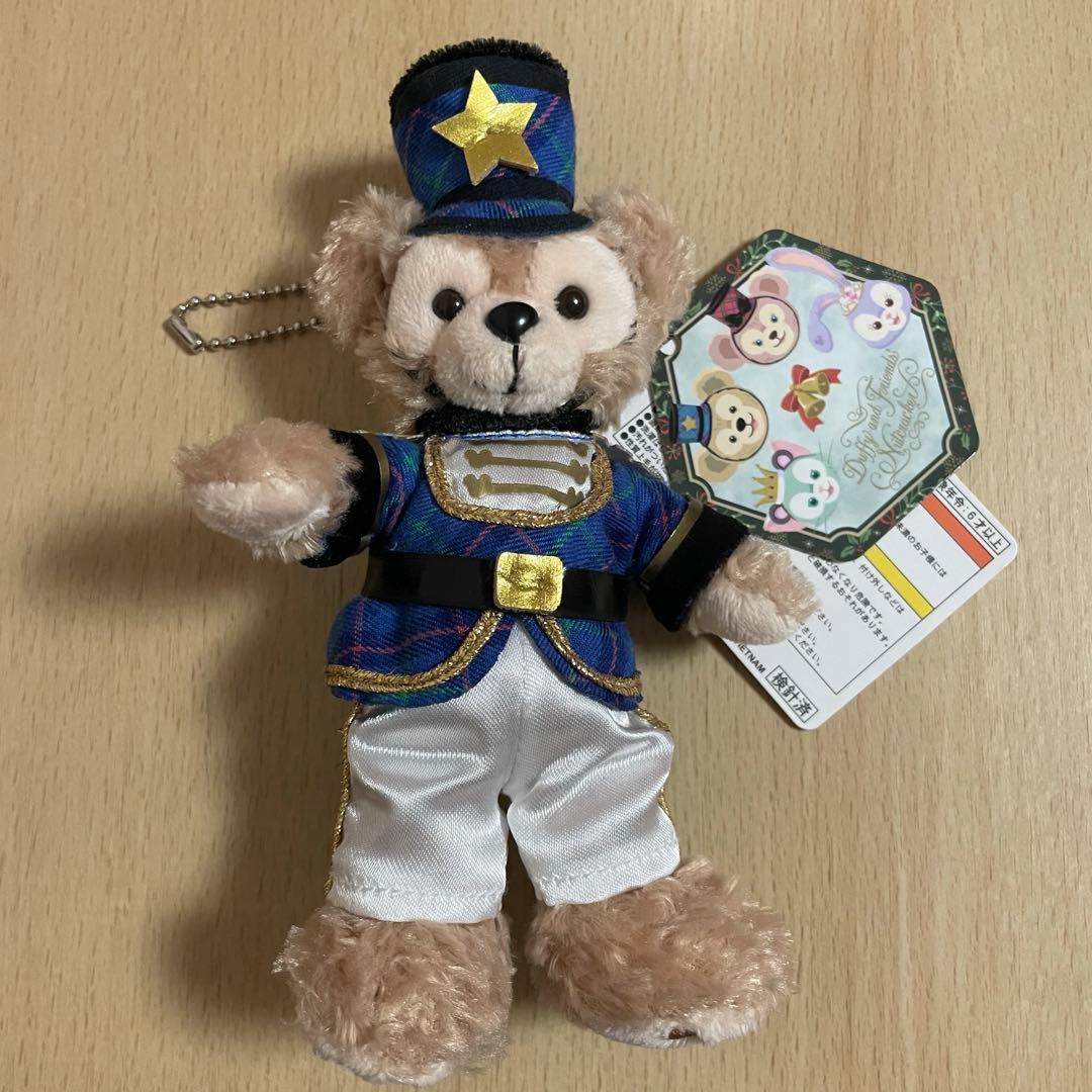 タグ付 ダッフィー ぬいぐるみバッジ くるみ割り人形 ナッツクラッカー