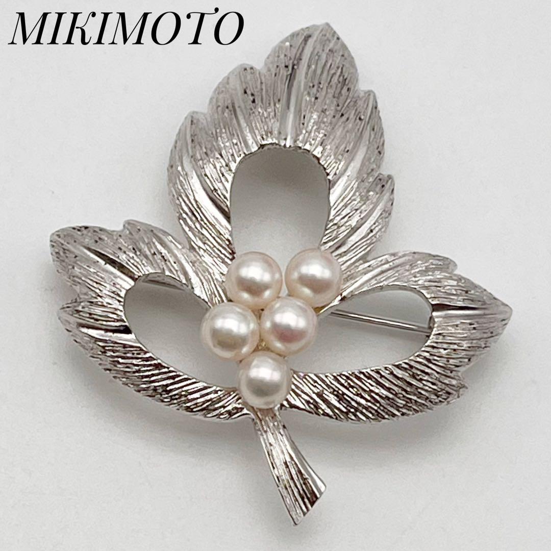 ミキモト ブローチ 本真珠 ホワイトパール リーフ シルバー 5珠 - メルカリ