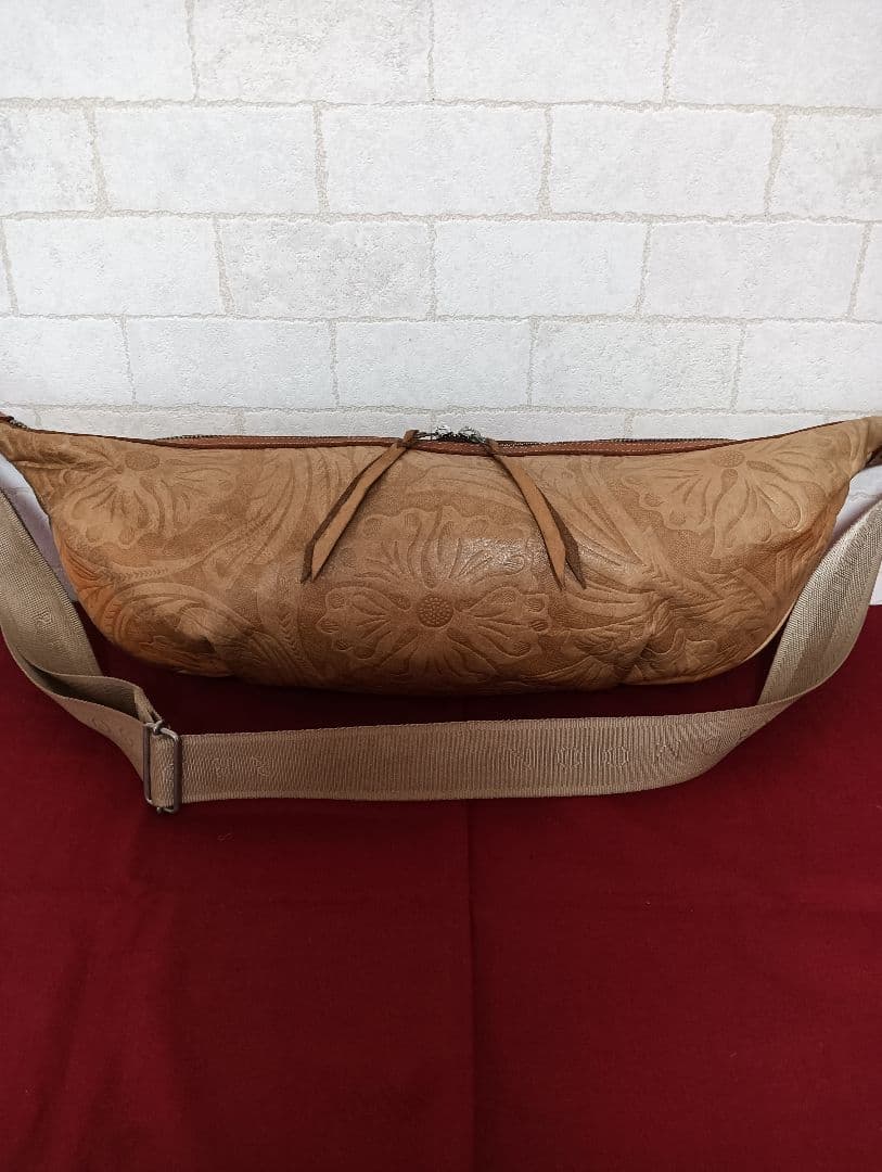 美品! 激レア！REDMOONレッドムーン メンズ大型ボディバッグ 特注品？ 楽天市場】REDMOON レッドムーン ストマック・ニューバイカーズ