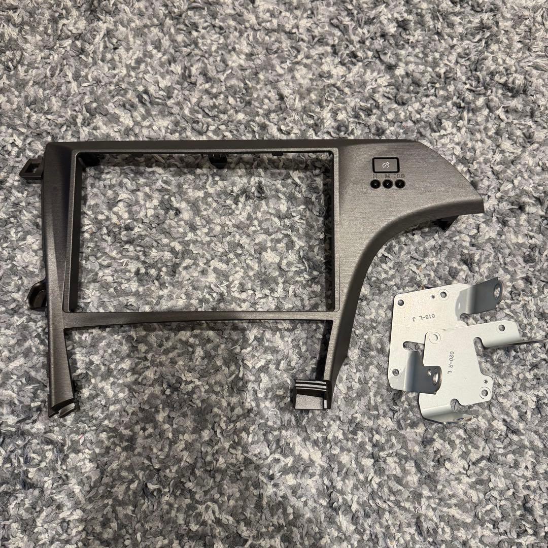 生産終了 入手困難 プリウス 30 9インチ 純正 形状 ナビ パネル ステー