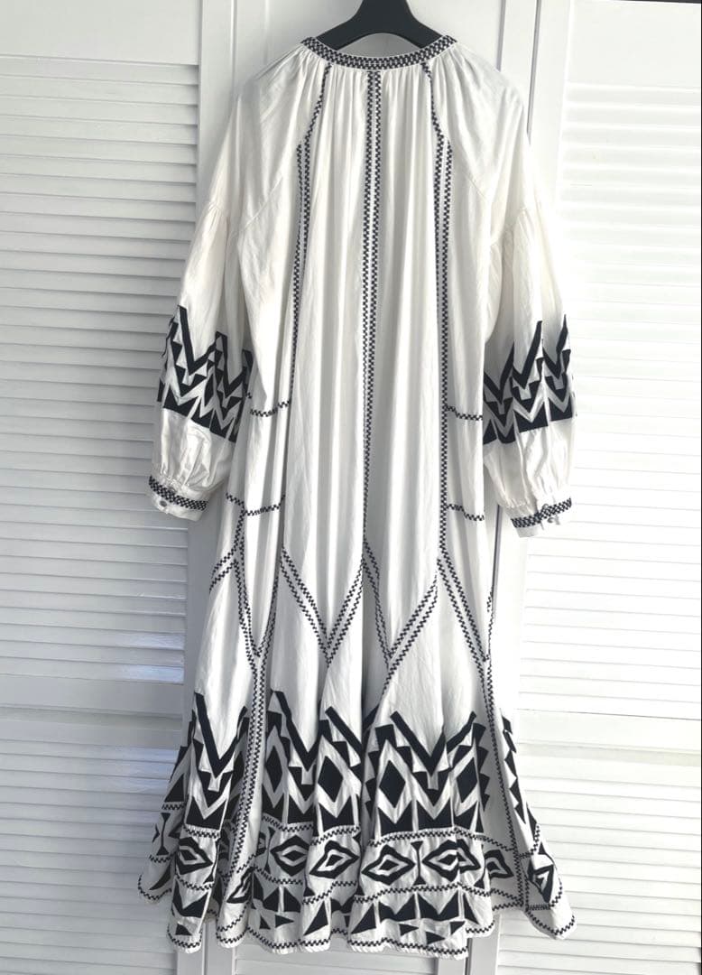 24A/W 完売 Whim Gazette エンブロイダリーワンピース - メルカリ