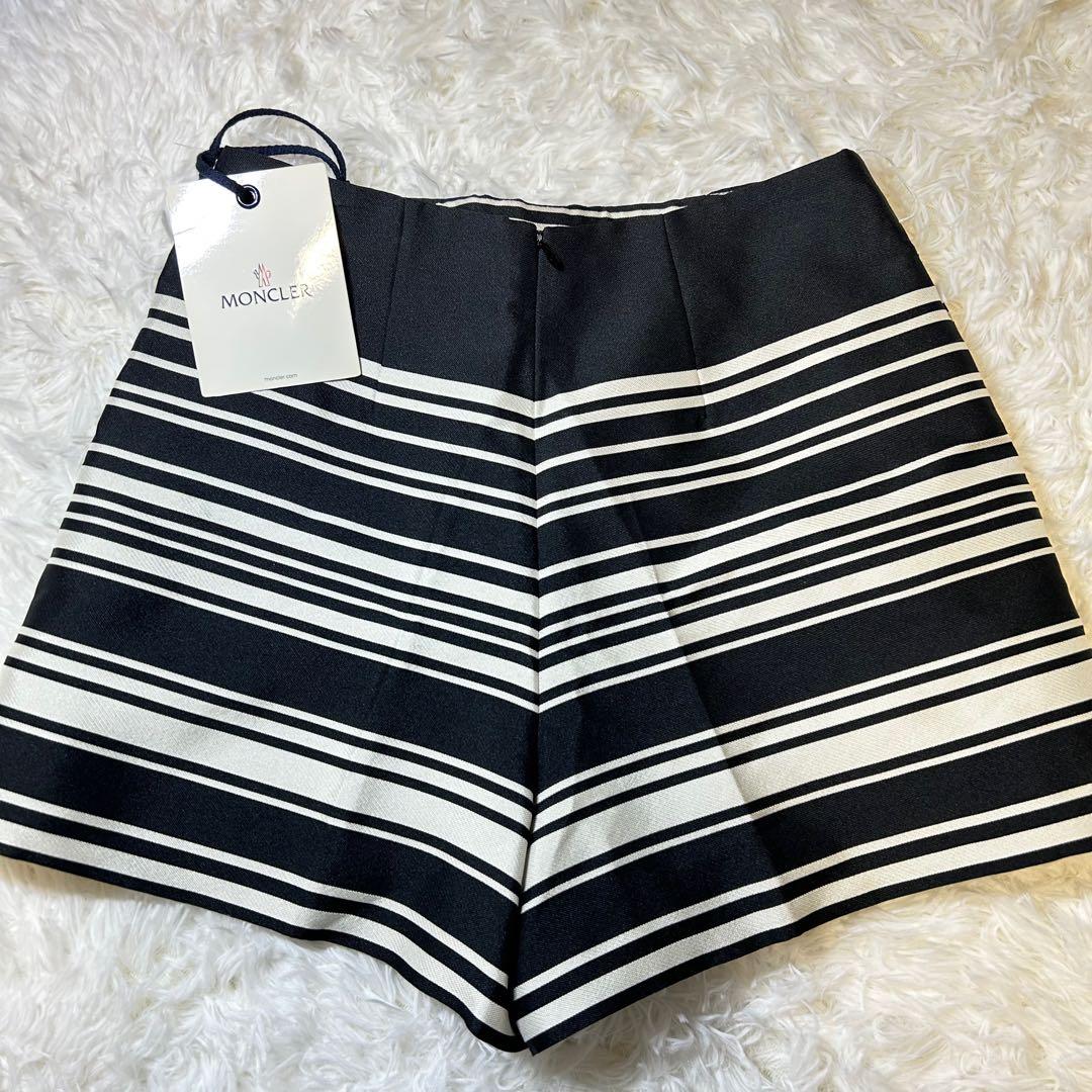 新品タグ付✨️モンクレール ショートパンツ ストライプ リボン 黒 白
