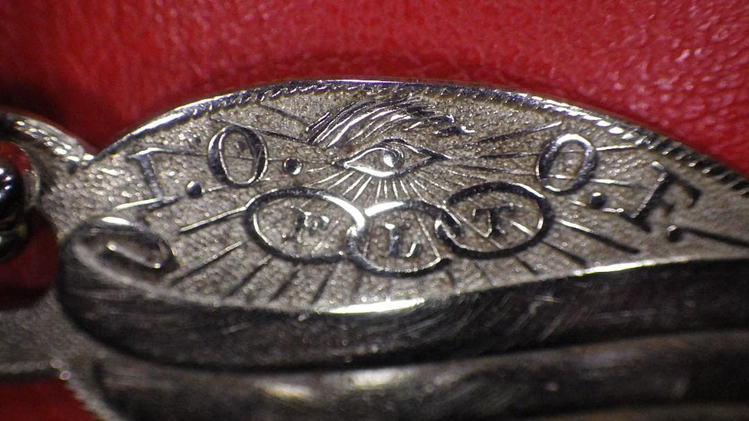 20'S☆オッドフェローズ☆ビンテージ☆タグ☆9☆キーホルダー☆フリー