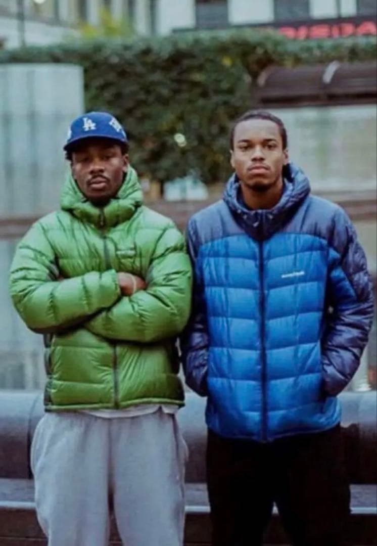 希少 美品 廃盤カラー mont-bell モンベル スペリオダウンパーカー