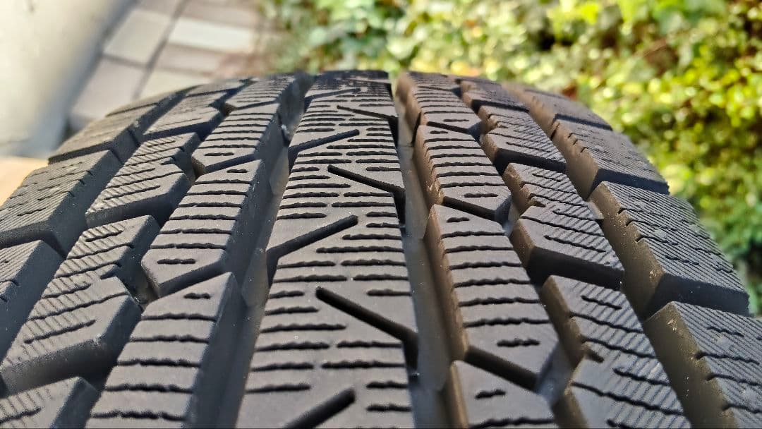 185/85/R16 スタッドレスタイヤ