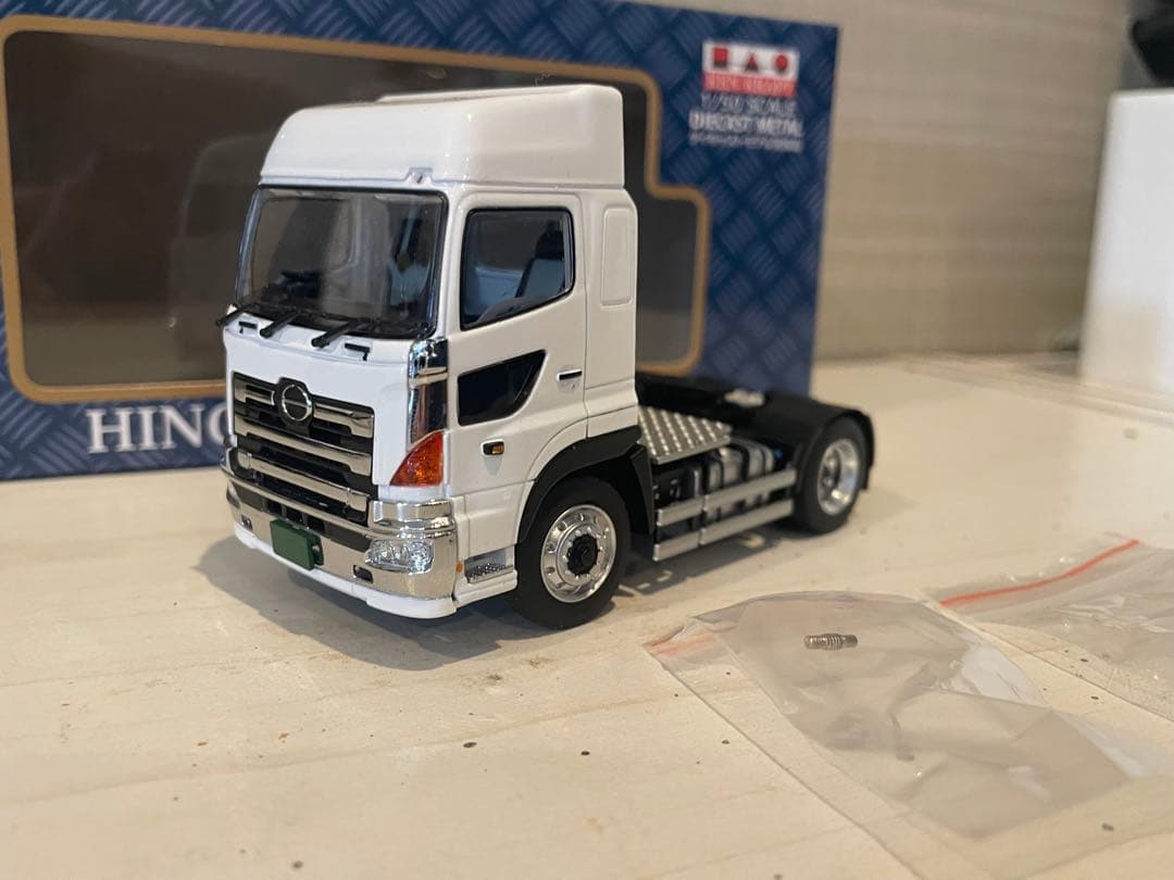 ケンクラフト 1/50 プロフィアハイルーフ ホワイト - メルカリ