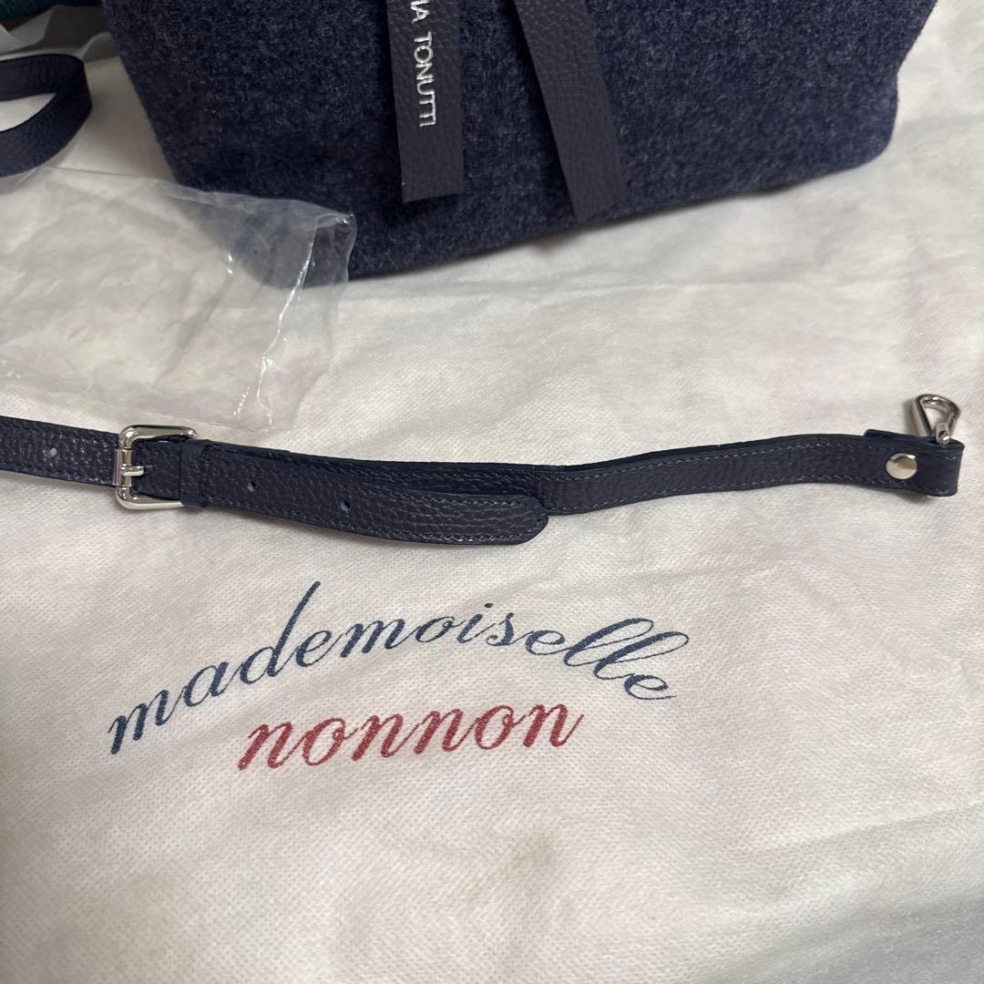 新品・未使用】マドモアゼルノンノン イタリア製秋冬ツーウェイバッグ