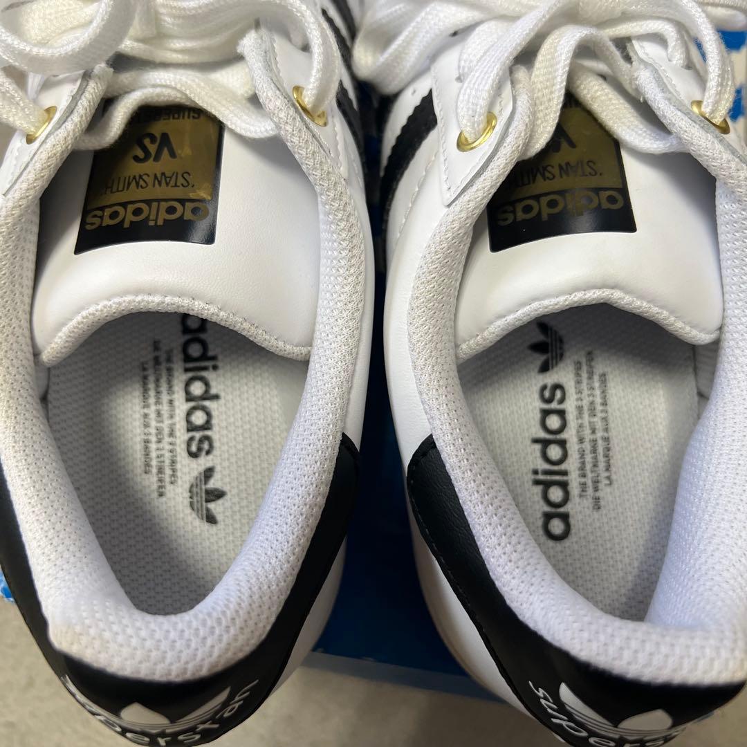 か*ん様 【未使用】adidas アディダス スーパースタン スニーカー 入手困