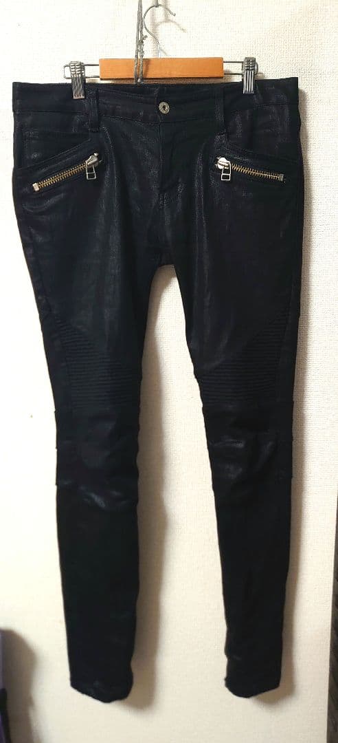 貴重☆完売☆稲葉浩志着コーティングバイカーパンツNOID☆lgb - メルカリ