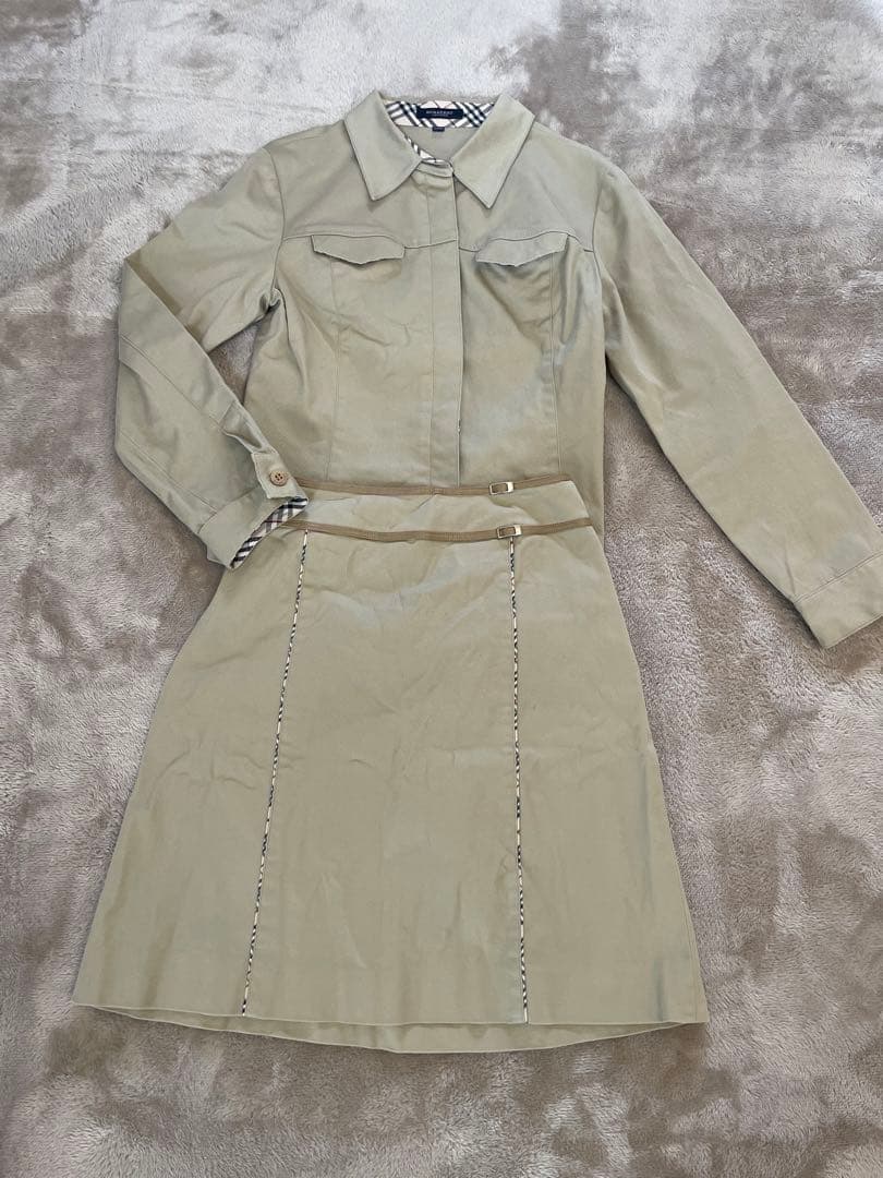 【美品】BURBERRY LONDON セットアップ　上下セット　150サイズ 美品》バーバリー セットアップ 150 フォーマル スカート ノバチェック