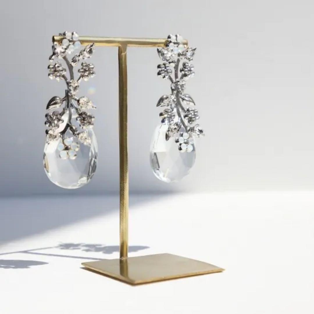 エリザベスバウアー Sakura Dew Drop ピアス - メルカリ