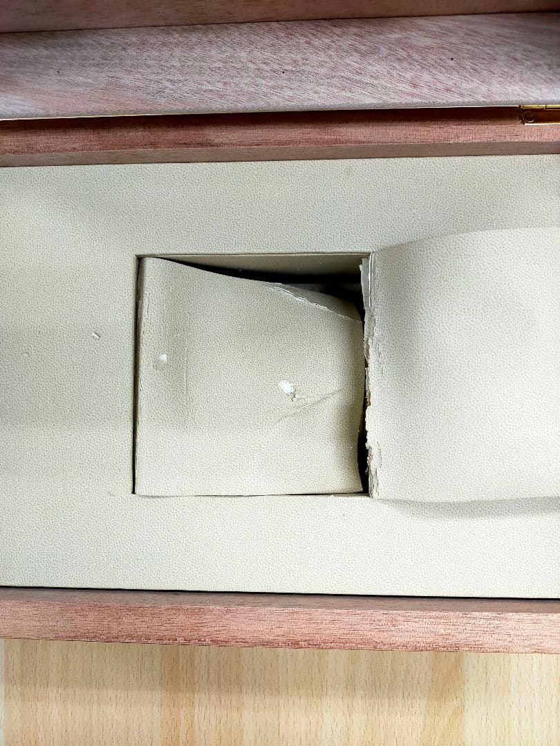 クエルボ・イ・ソブリノス 時計箱 ケース 葉巻収納箱 - メルカリ