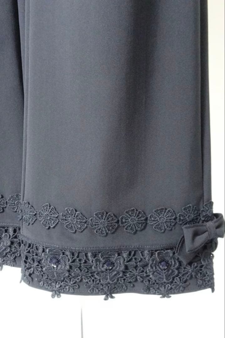 スーパービューティー☆44☆新品タグ付き裾レースとビジューのハイ