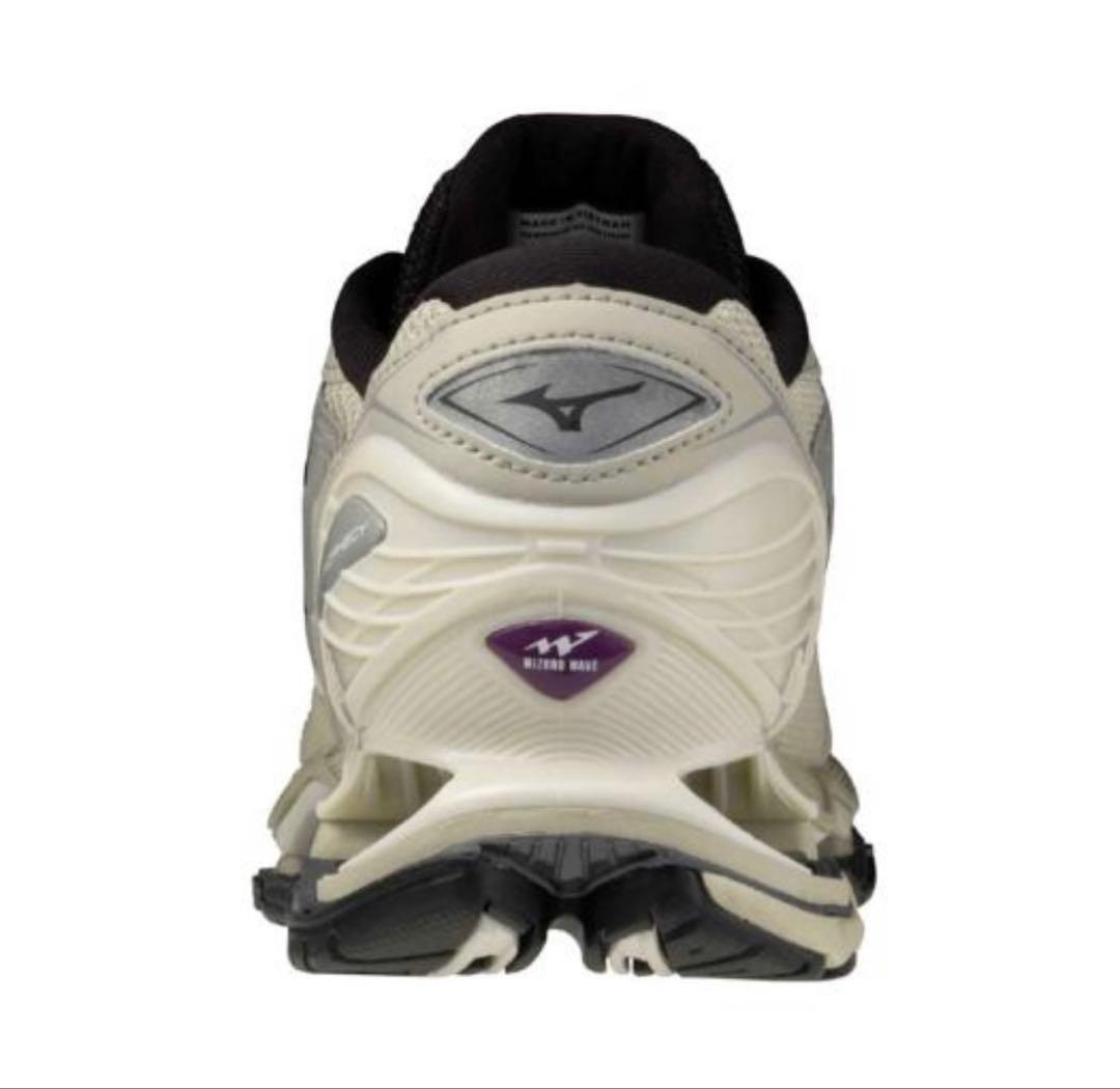 【美品】23.5cm MIZUNO WAVEPROPHECY LS LIGHT