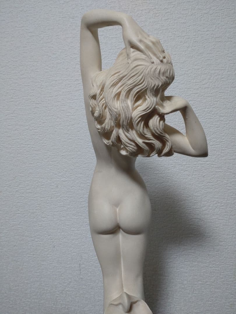 Giuseppe Bessi　ジュゼッペ・ベッシ　STONELITE　 裸婦像