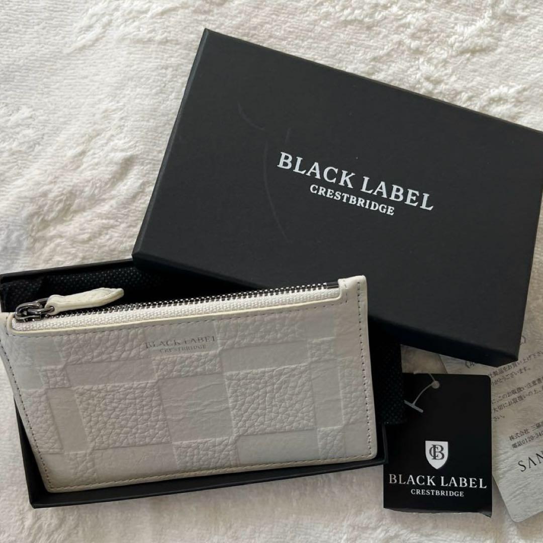 新品未使用品ブラックレーベルクリストブリッジ牛革ホワイトカード小銭入り財布(箱付 m45807633908_1.jpg?1743811691
