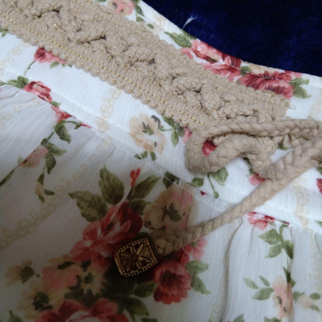 美品☆リズリサLIZ LISA花柄ミニ二段フリルフレアスカート サイズ0