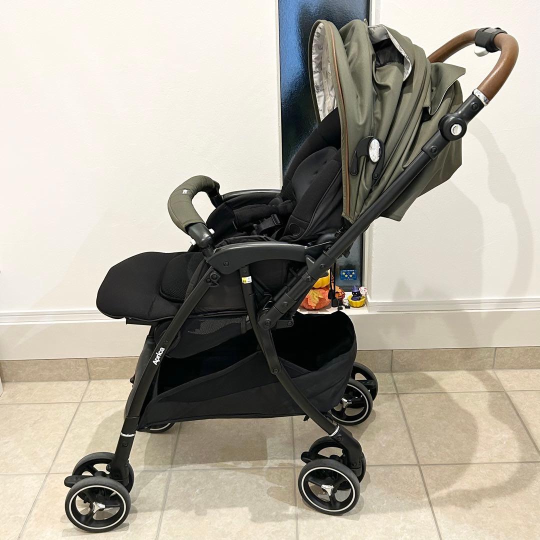 美品 アップリカ ラクーナビッテクッション アニマル柄 レザー