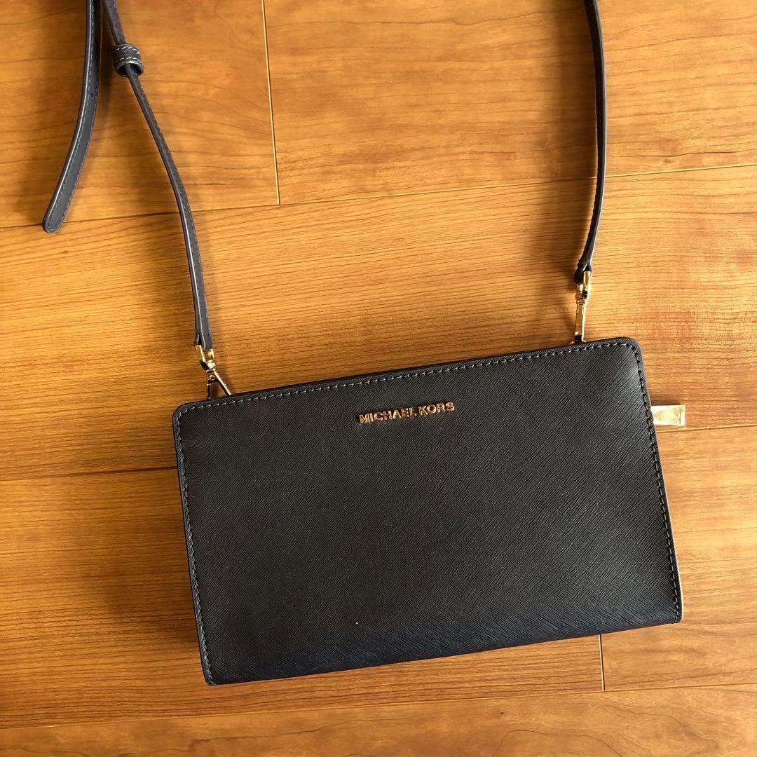 MICHAEL KORS ネイビー ショルダーバッグ - メルカリ