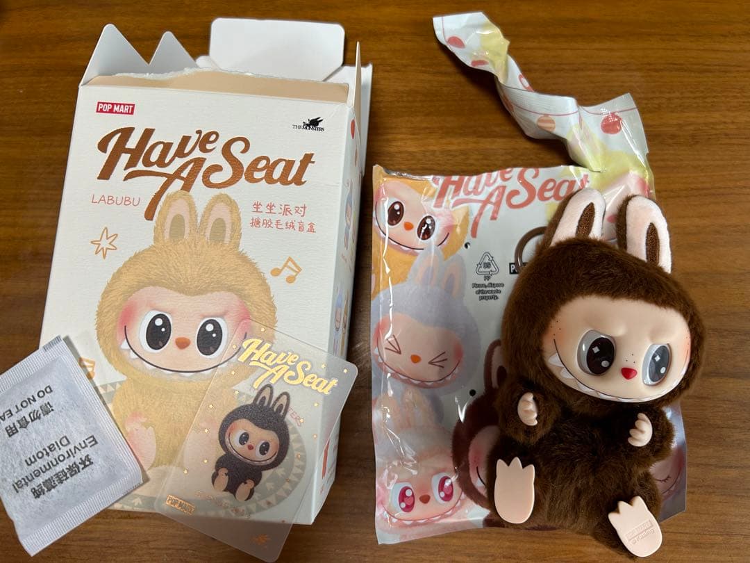 LABUBU ラブブ ハブアシート Have A Seat シークレット - メルカリ