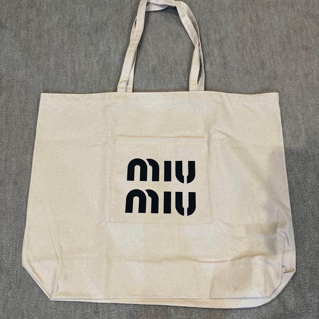 miumiu エコバッグ 大 廃盤 - メルカリ