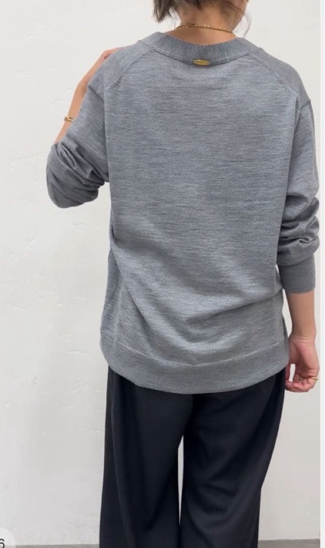 ドゥーズィエムクラス 25AW MILLENNIUM Vネック プルオーバー - メルカリ