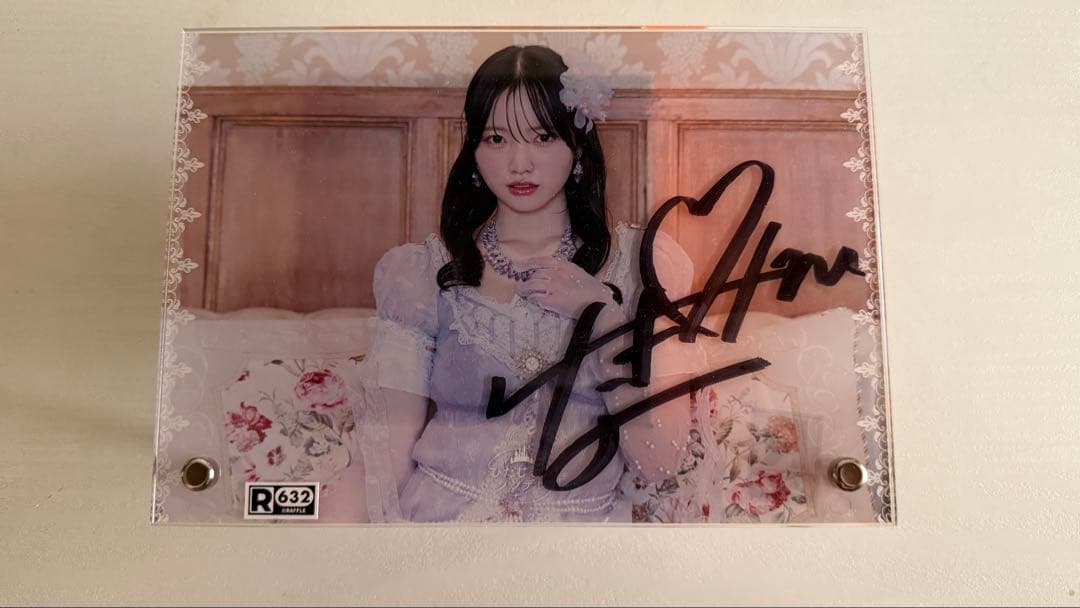 CUTIE STREET 真鍋凪咲 直筆サイン入りアクリルパネル - メルカリ