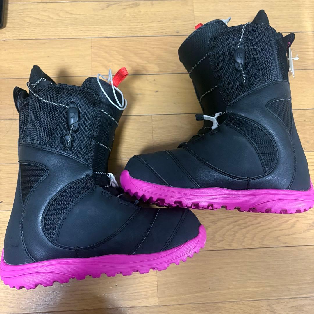 新品タグ付 BURTON バートン ミントブーツ 24cm Speed Zone - メルカリ